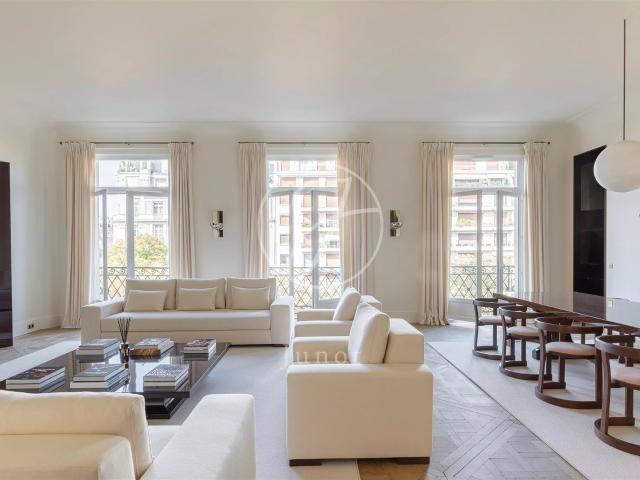 Paris 16e Henri Martin Appartement à vendre 7 pièces. 354m² Paris 16ème