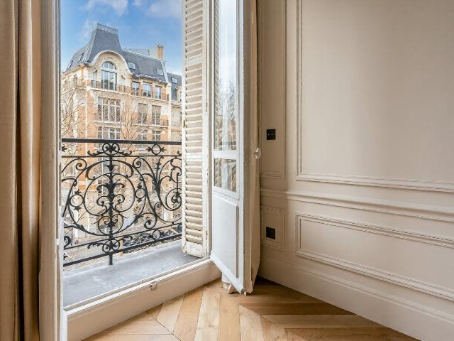 Paris 16e Superbe appartement avec vue dégagée au 3e étage. 124m² Paris 16ème