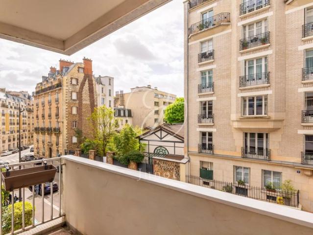 Paris 16e RAFFET / JASMIN Appartement à vendre 2 pièces 45,17m² Carrez 1 chambre Balcon