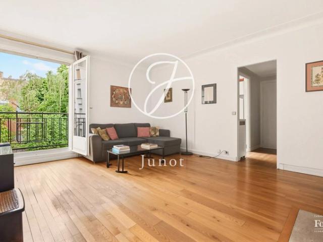 Paris 16e TOUR / HENRI MARTIN Appartement 2 pièces 50,52m² Carrez 1 chambre