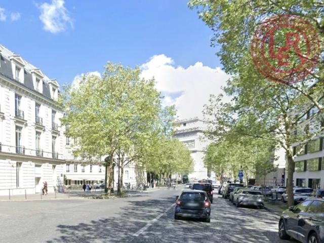 Paris 16ème Demeure de charme avec jardin