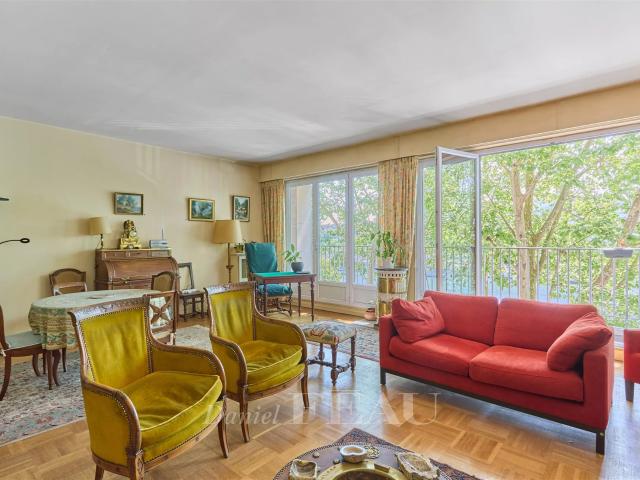 Paris 16eme Quai Louis Blériot, 2 chambres, vue Seine. 103m² Paris 16ème