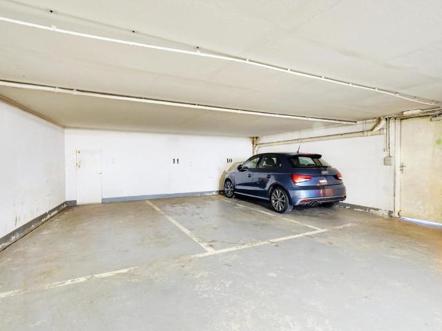 PARIS 16EME: RUE D'AUTEUIL / EGLISE D'AUTEUIL / JEAN BAPTISTE SAY LOT DE DEUX PARKINGS EN SOUS SOL