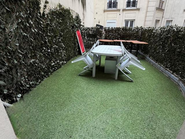 PARIS 16EME Studio meublé avec terrasse exceptionnelle de