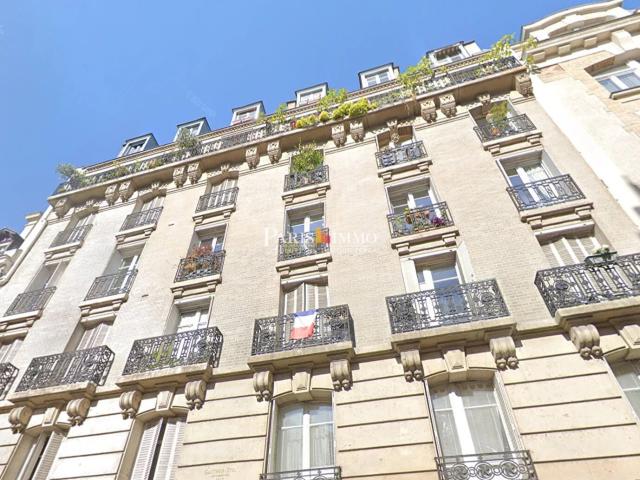 Paris 18e 2 pièces Rue Eugène Carrière