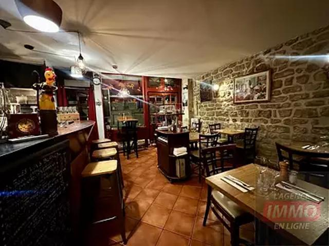 Paris 18ème 75018 Achat / Vente divers 3 pièces au dernier étage