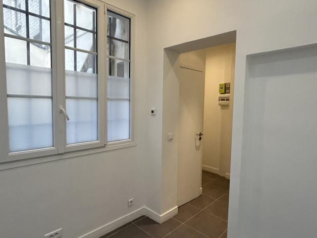Paris 18ème Mairie Studio 10,40m2