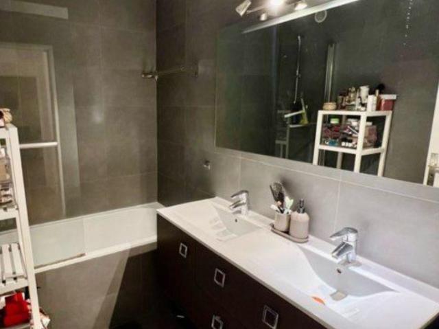 Paris 20 Location Appartement 75