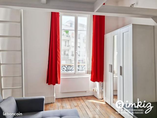 Paris 20ᵉ Studio avec mezzanine et cour privative