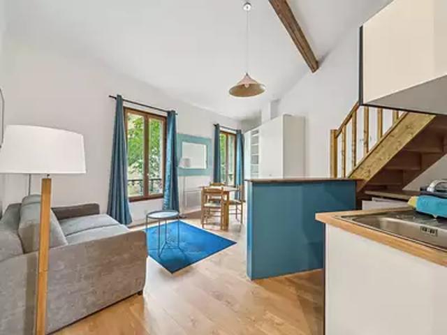Paris 20ème 75020 Location appartement 1 pièce t1 au dernier étage