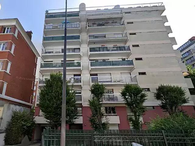 Paris 20ème 75020 Location parking au dernier étage