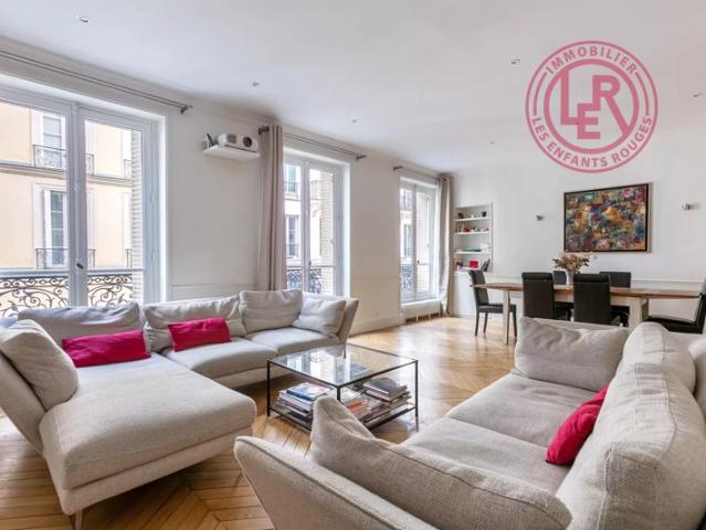 Paris 3 Meslay Appartement familial 3/4 chambres + chambre de service