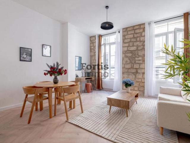 PARIS 3 ARTS ET METIERS GRAND STUDIO RENOVE