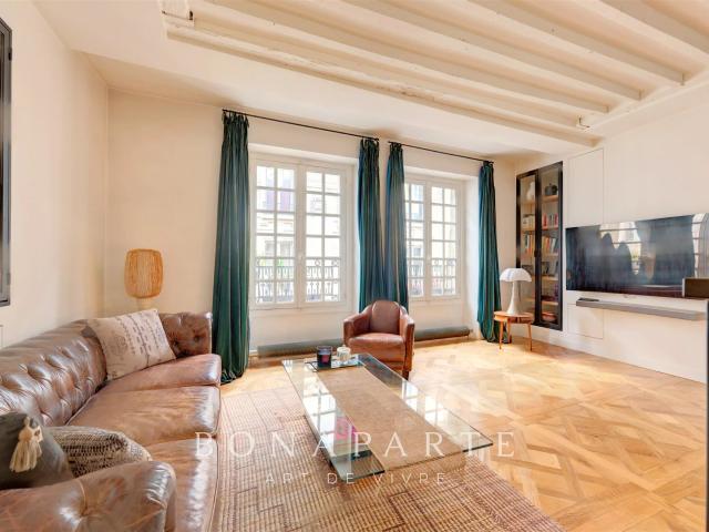 Paris 3 Deux pièces entiérement rénové 44m² Paris 3ème