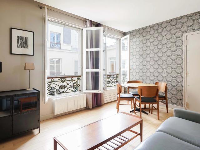 Paris 3e RUE DU TEMPLE Appartement 2 pièces 41,09m² Carrez 1 chambre Calme absolu