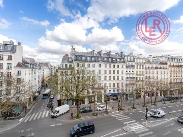Paris 3ème Enfants Rouges Grand deux pièces au 4ème étage avec Ascenseur et vue dégagée