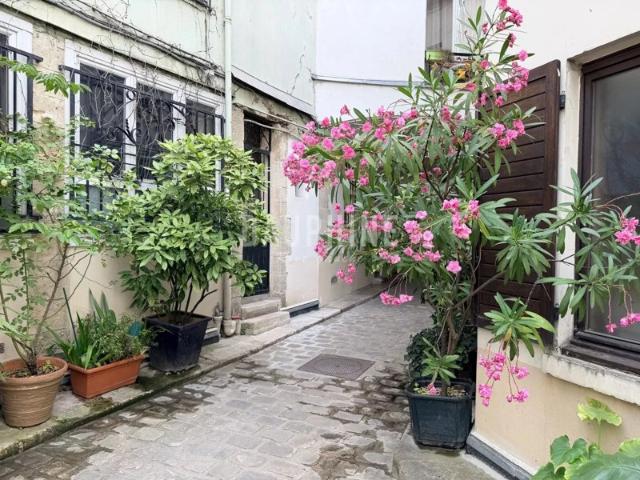 Paris V Studette au calme au pied du jardin des plantes