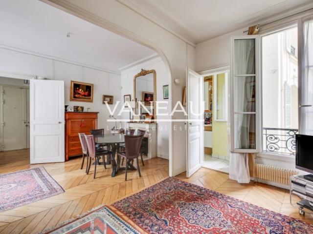 Paris VIe Cherche Midi Appartement 2/3 pièces, beaux volumes au calme absolu