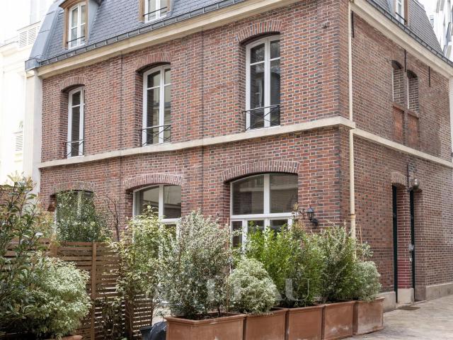Paris VIIe Invalides St François Xavier 157m² Paris 7ème