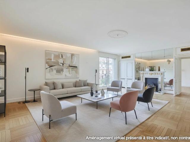 Paris VIII Avenue Montaigne