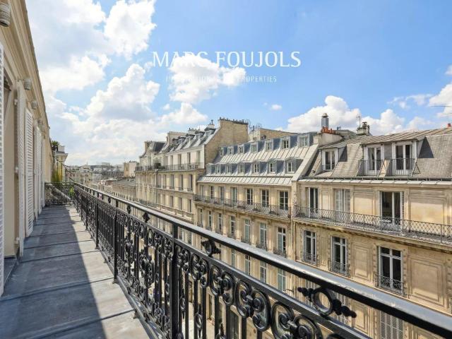 Paris Viii Triangle d'Or Duplex derniers étages 224m² Paris 8ème