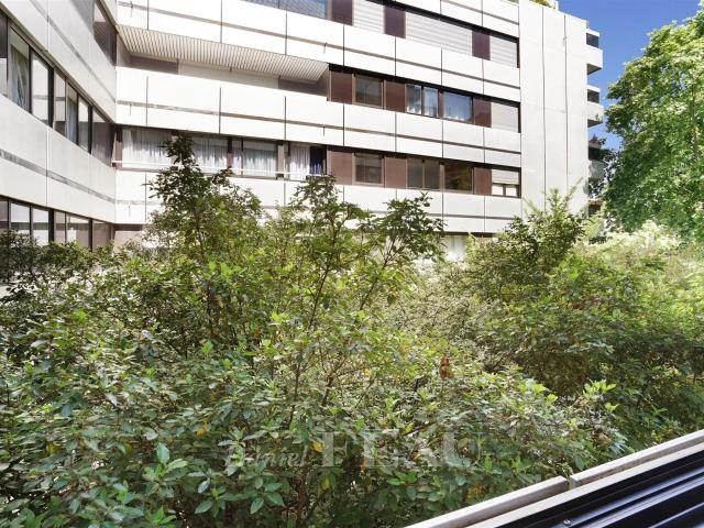 Paris VIIIe Rue de Berri 42m² Paris 8ème