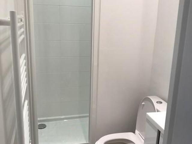 PARIS XIIème, métro Daumesnil, 2 Pièces de 30,24m²