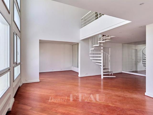 Paris Xiii Place d'Italie Duplex esprit loft 132 m² 132m² Paris 13ème
