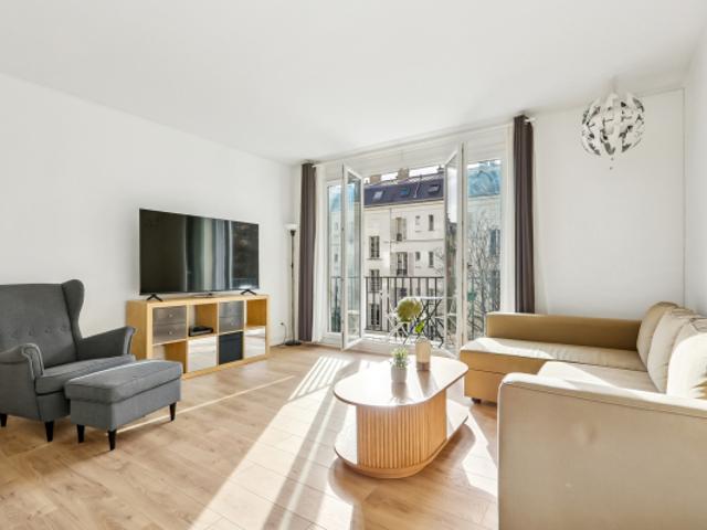 Paris XV 2/3 pièces rénové de 60m2 + Balcon Vaugirard