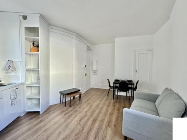 Paris XV 2 pièces de 38m² rénové Quartier Georges Brassens
