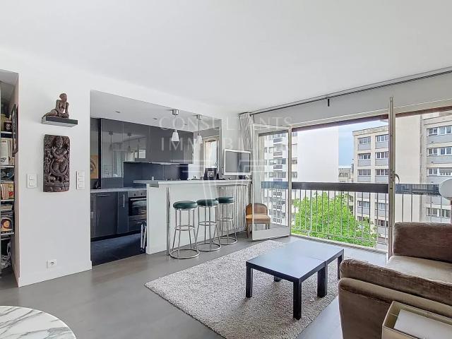 PARIS XV. APPARTEMENT DE DEUX PIÈCES EN EXCELLENT ÉTAT