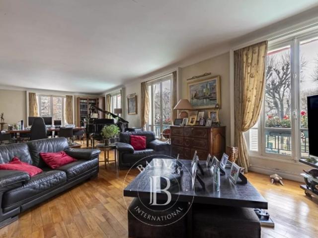 PARIS XV LOWENDAL 4 CHAMBRES