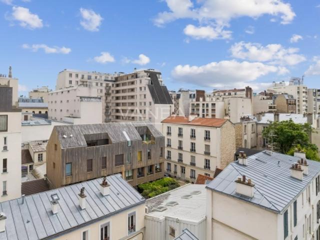 Paris XVe 2 pièces dernier étage
