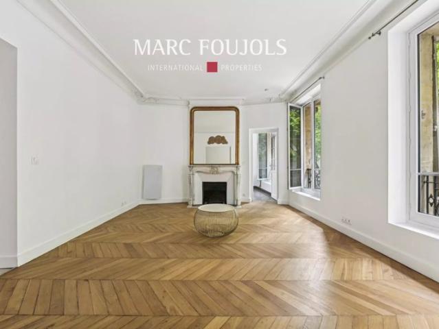 Paris XVI Auteuil Nord Appartement 4 pièces en angle rénové
