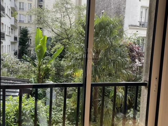 PARIS XVI ème AUTEUIL STUDIO REFAIT A NEUF