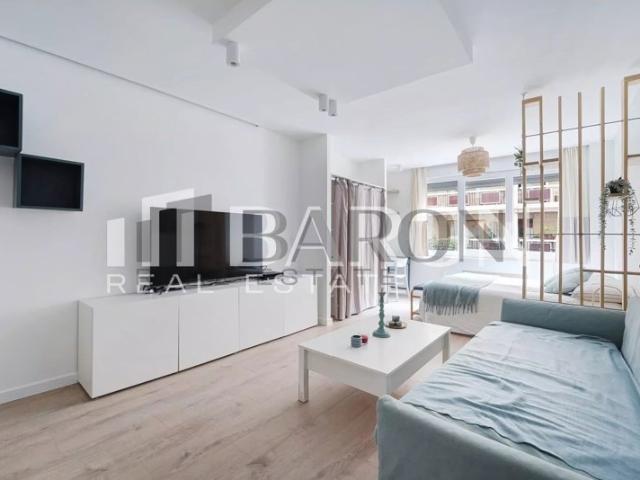 PARIS XVI PASSY / LA MUETTE APPARTEMENT 1 PIECE 33 M2