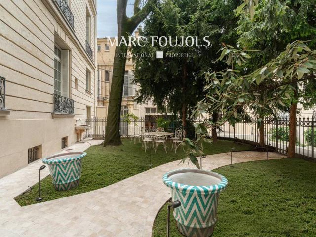 Paris Xvi Place des Etats Unis: appartement de 300m² avec u. 288m² Paris 16ème