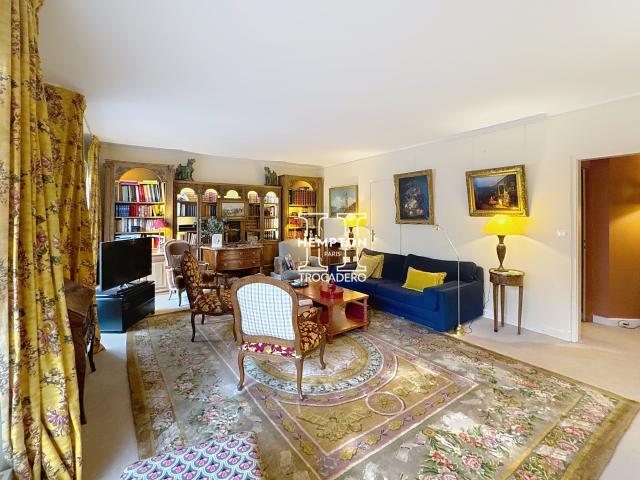 PARIS XVI TROCADÉRO APPARTEMENT FAMILIAL ECOLE FRANKLIN FORT POTENTIEL