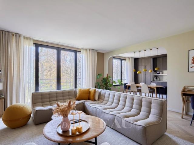 Paris XVIe Avenue Raphaël 131 m2. balcons 3 chambres