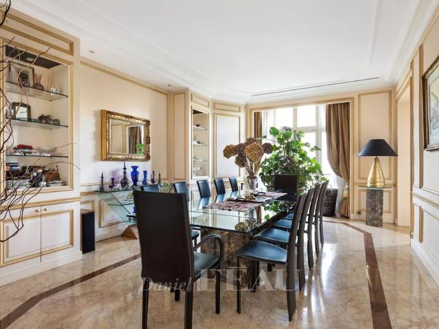 Paris XVIe – Boulevard de Beauséjour