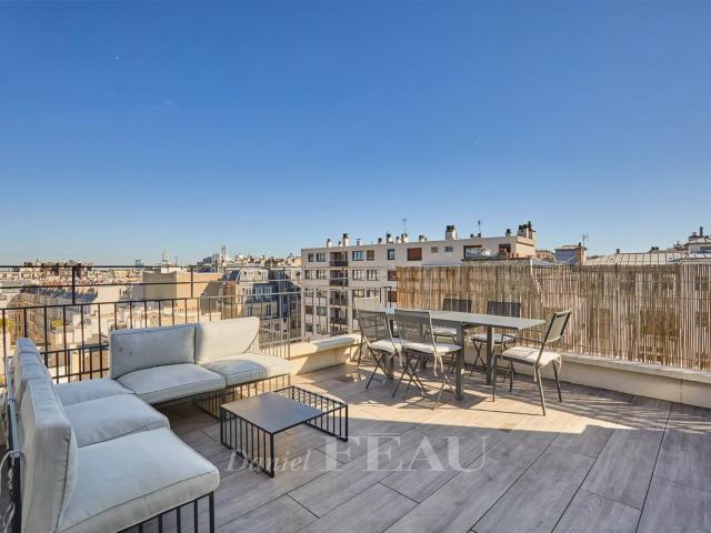 Paris XVIe Dernier étage Terrasse Victor Hugo. 65m² Paris 16ème