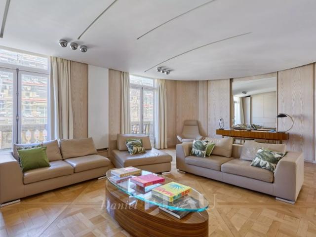 Paris XVIe Eglise d'Auteuil Duplex 6ème et 7ème étage, 5 chambres