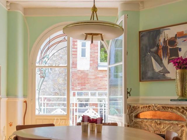 Paris Xvie La Fontaine Castel Beranger Hector Guimard. 58m² Paris 16ème