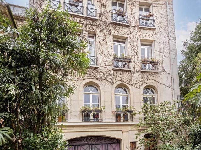 Paris XVIème Ranelagh, Hôtel Particulier, caractère et vol. 484m² Paris 16ème