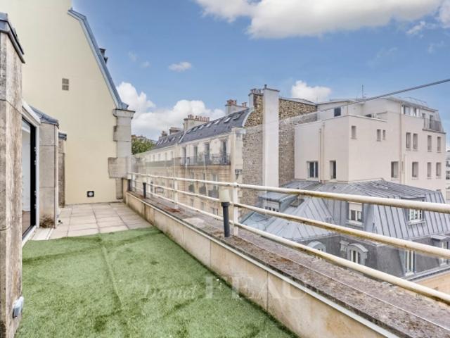 Paris XVIème Victor Hugo Etoile, penthouse, duplex, terrasse