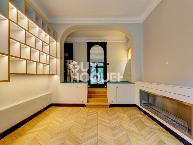 Paris XVII Appartement exceptionnel 223 m2 + 100 m2 jardin, meublé