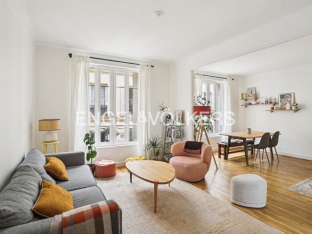 Paris XVII Ternes Appartement trois pièces rénové