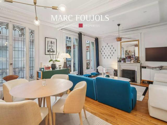 Paris Xvii Ternes Appartement haussmannien rénové proche. 73m² Paris 17ème