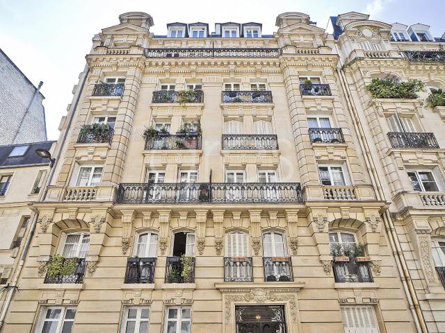 PARIS XVII – TERNES / NIEL – RUE MARCEL RENAULT