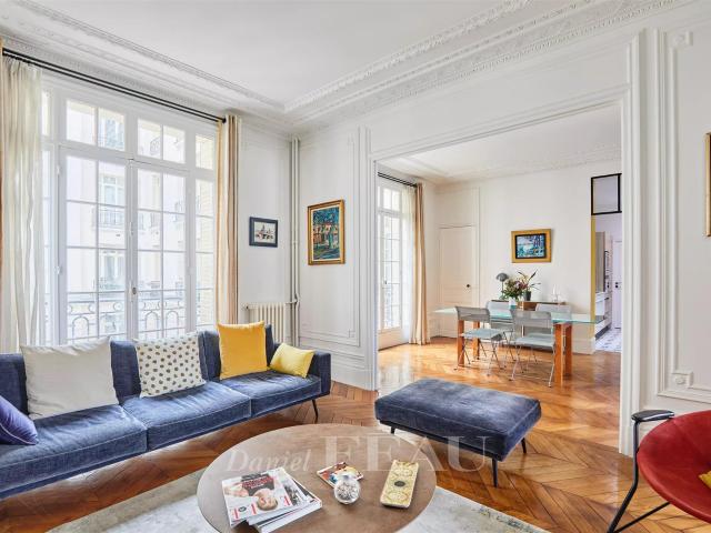 Paris XVIIe Jouffroy d'Abbans Tocqueville Appartement en. 109m² Paris 17ème
